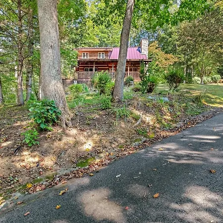 2 Bed 2 Bath Vacation Home In Whittier